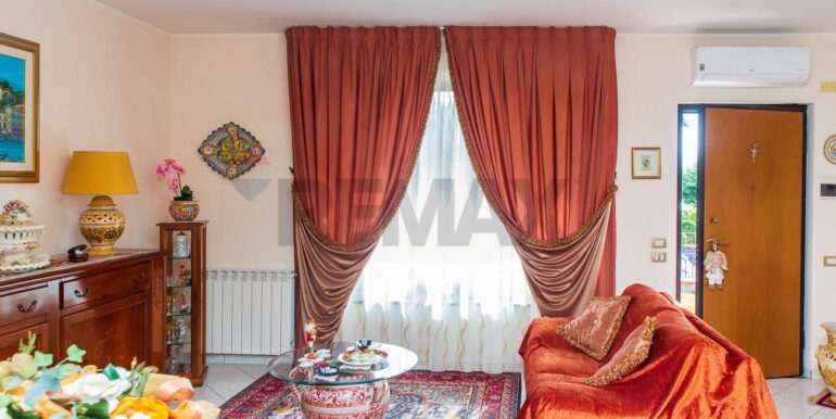 20251007111241-991160-10