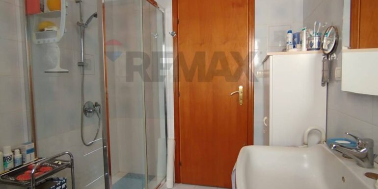 20251007121351-992078-6