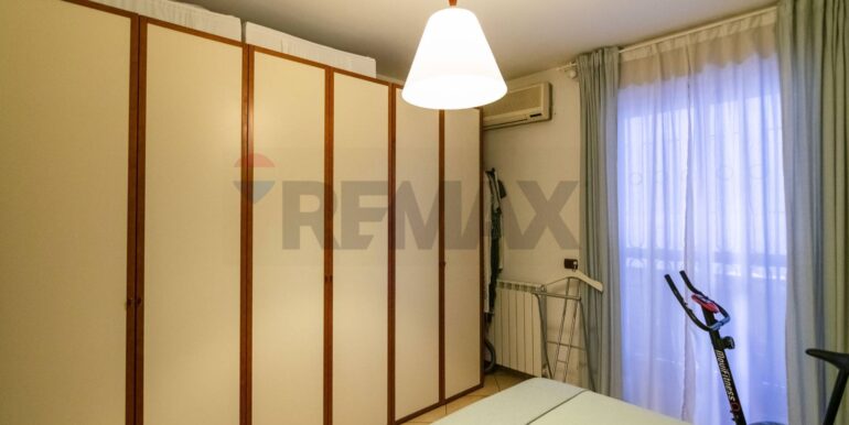 20251007121638-992077-18