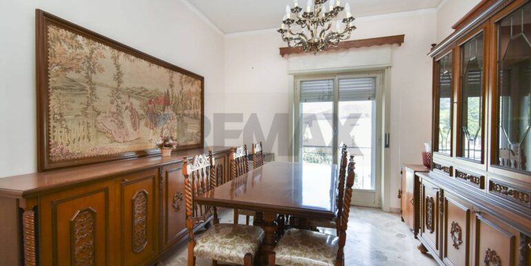 20251007162935-989405-16