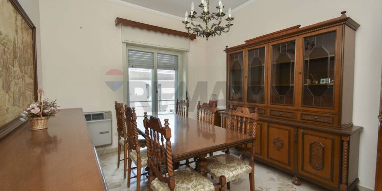 20251007162937-989405-17