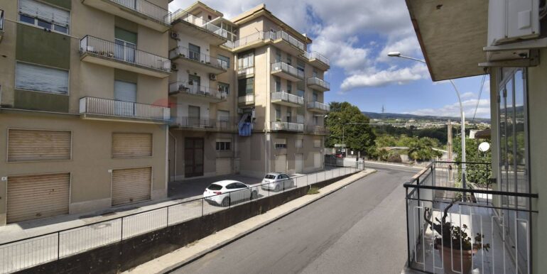 20251007162959-989405-30