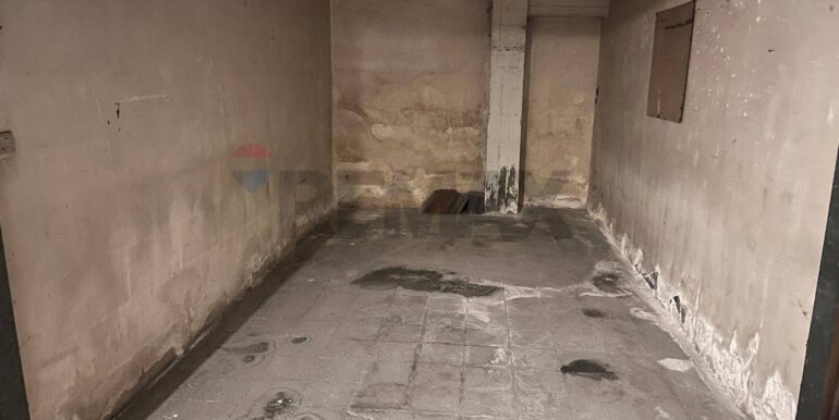 20251008124236-992489-5