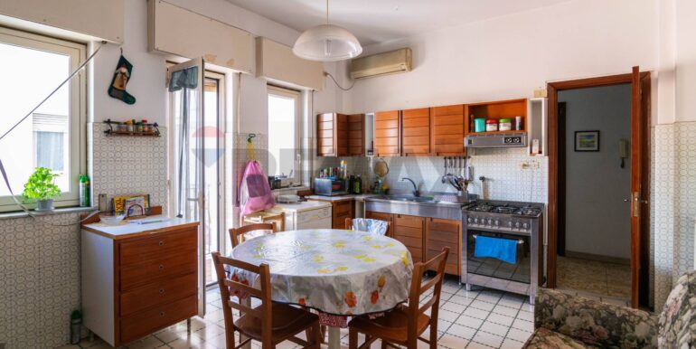 20251008162655-991855-19