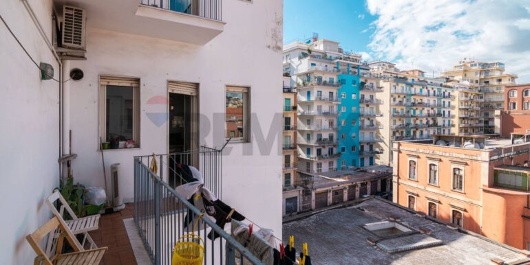 20251008162701-991855-21