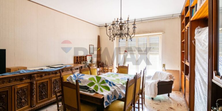 20251008162710-991855-24