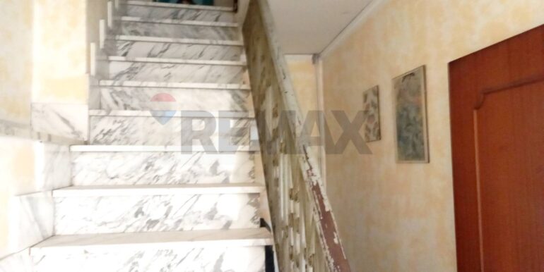 20251008181951-991591-3