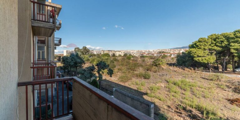 20251009122028-992671-11