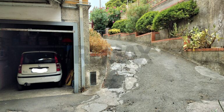 20251009122206-992633-1