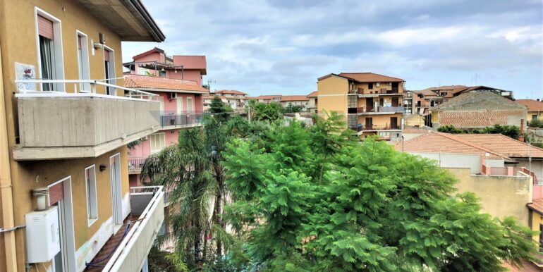 20251009122346-992633-23