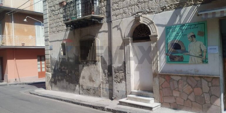 20251009160310-992741-3