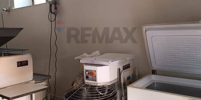 20251009162941-992741-14