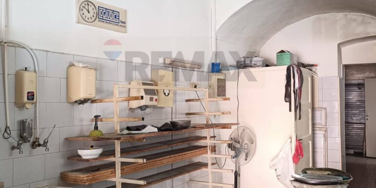 20251009163028-992741-18