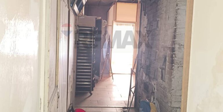 20251009163121-992741-21