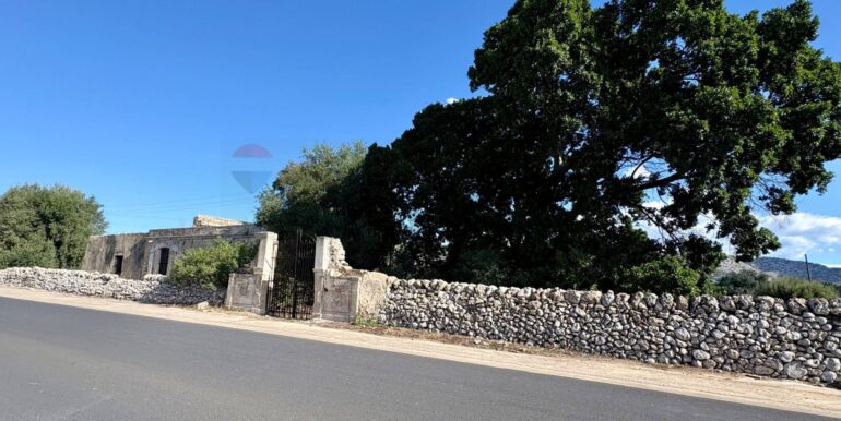 20251009165418-992772-3