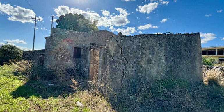 20251009165514-992772-18