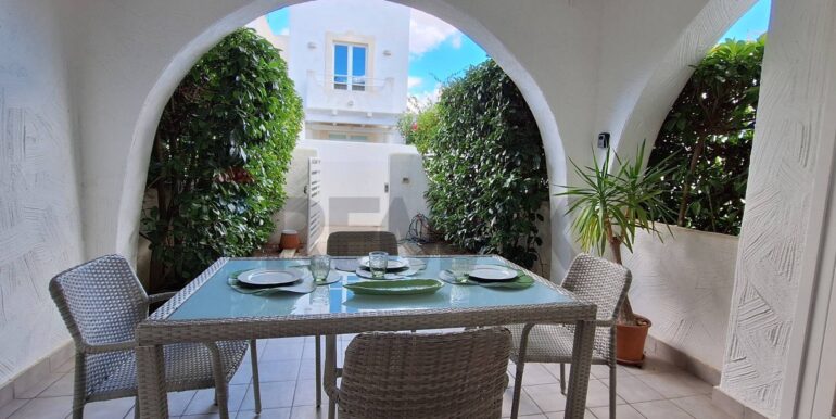 20251009182209-991849-14