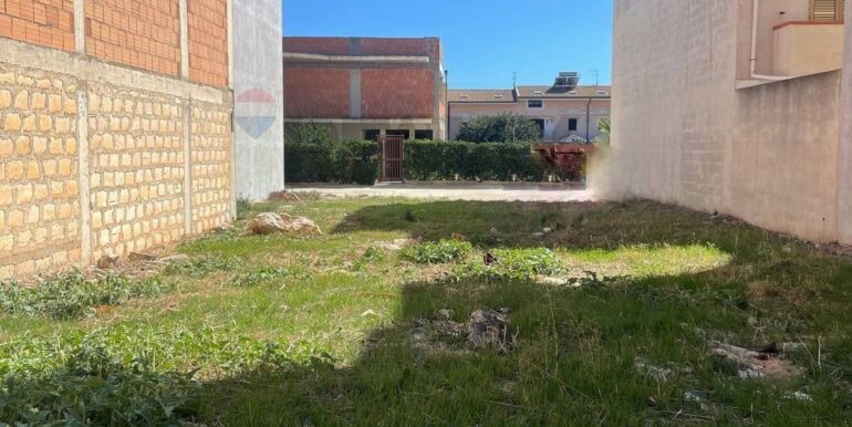 20251009185540-992279-1