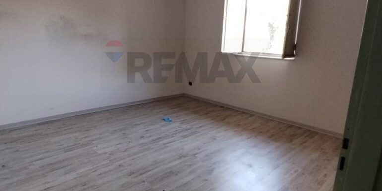 20251009220646-992822-15