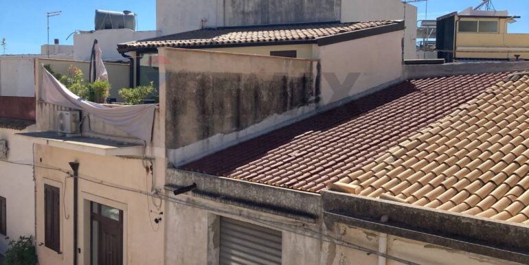 20251010102152-992841-14