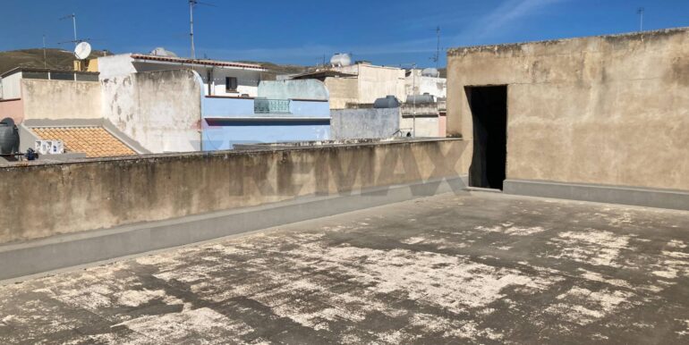 20251010102203-992841-18