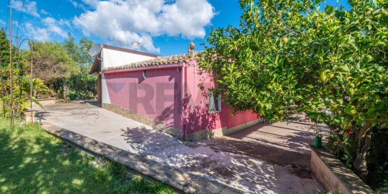 20251010111334-992855-15