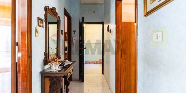 20251010140628-990902-11