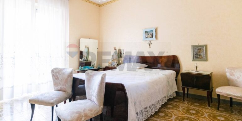 20251010140631-990902-12