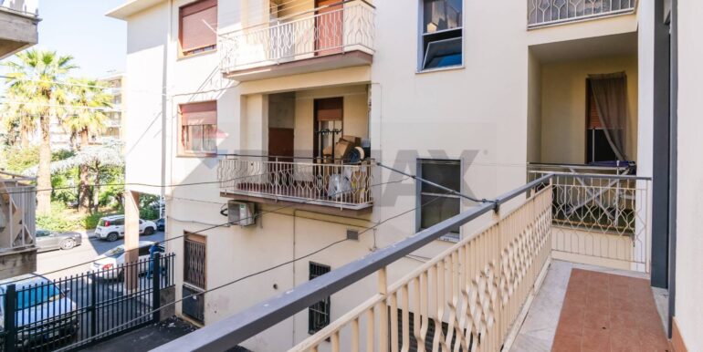 20251010140646-990902-17