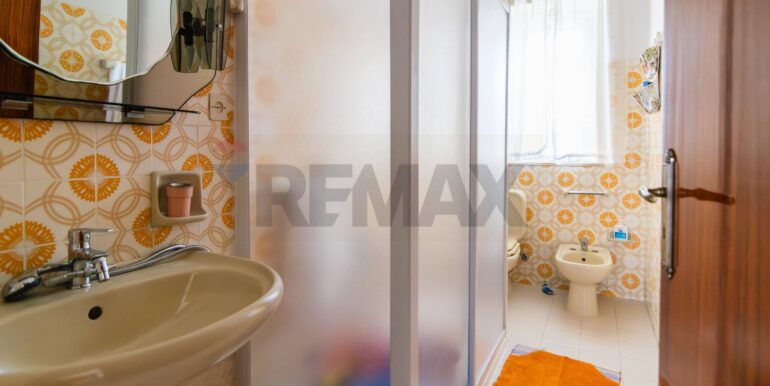 20251010140651-990902-19