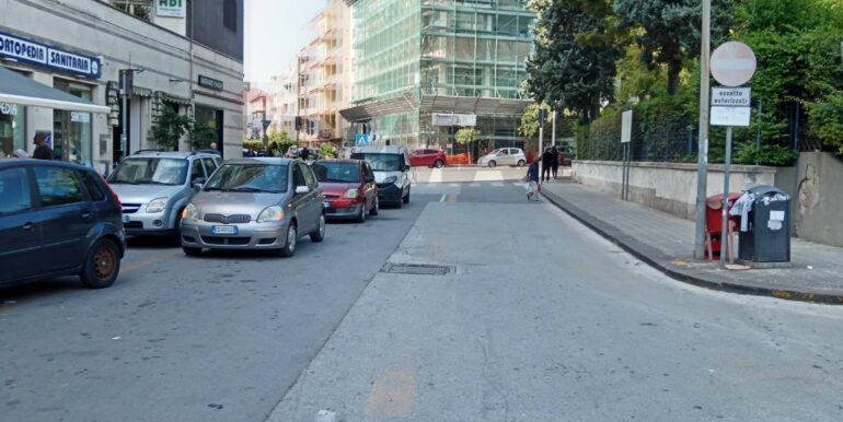 20251010174159-993018-6