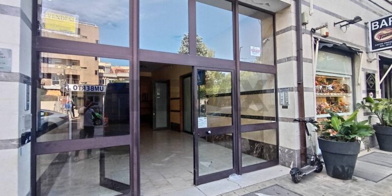 20251010174205-993018-8