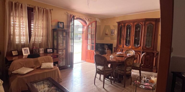 20251010192551-993053-12