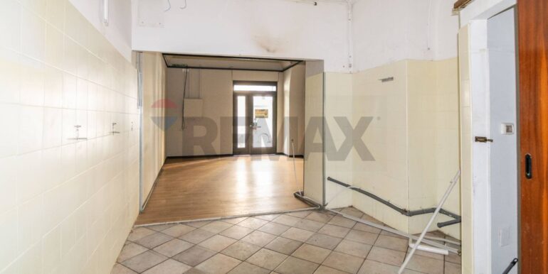 20251010194939-991065-4