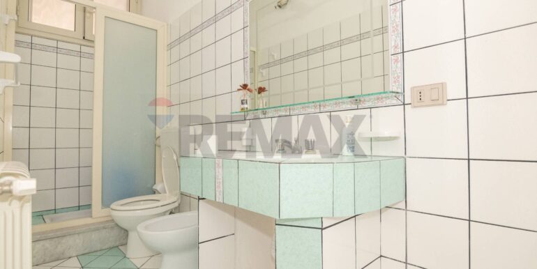 20251011122246-992389-8