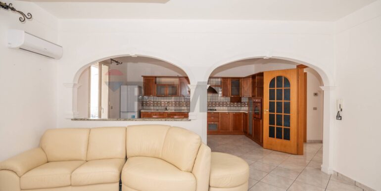 20251011122311-992389-15