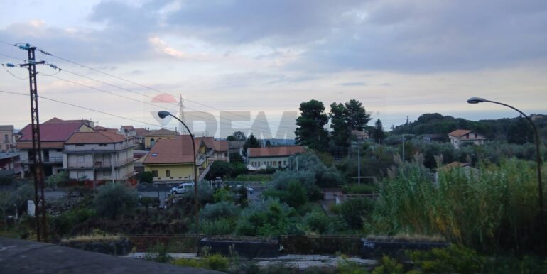 20251012134459-993139-5