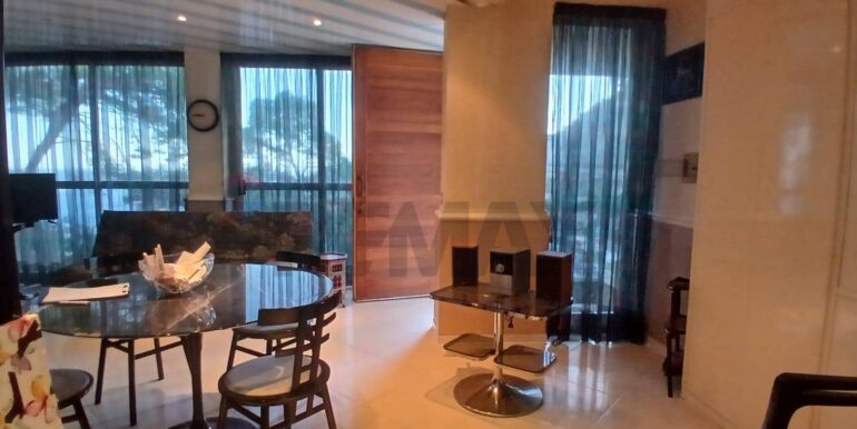 20251012202521-993159-3