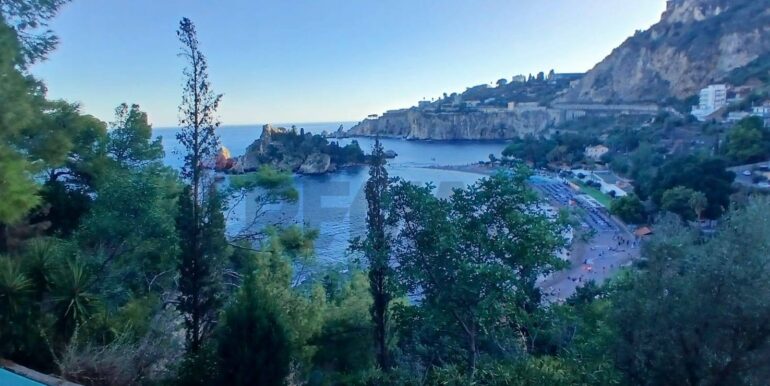 20251012202556-993159-13