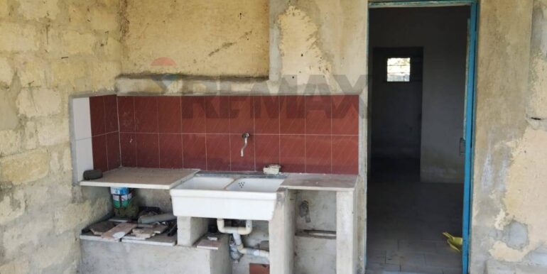 20251012223200-936646-10