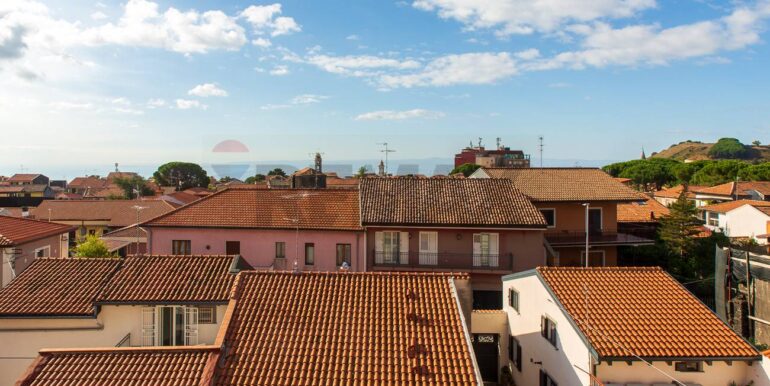 20251013111732-992580-12