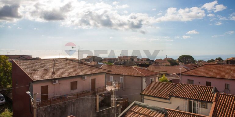 20251013111737-992580-13