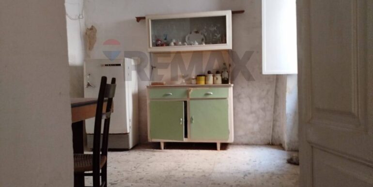 20251013120004-992558-16