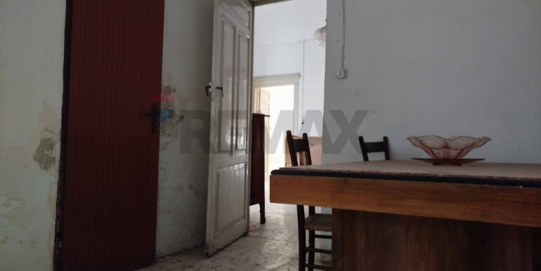 20251013120012-992558-18