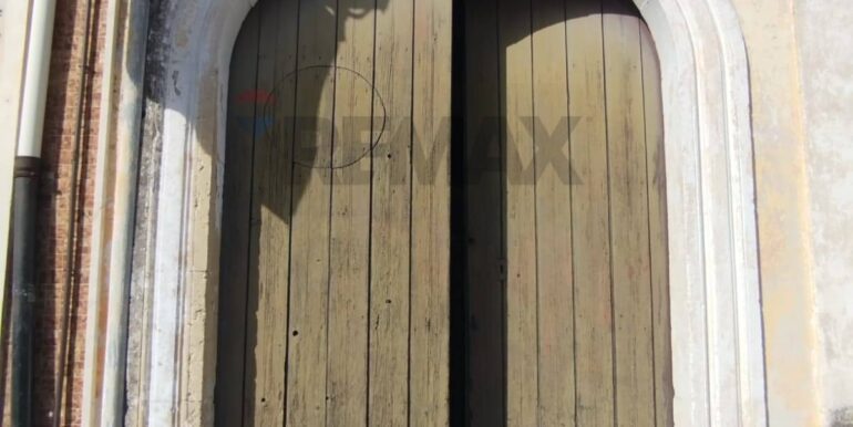 20251013120054-992558-27