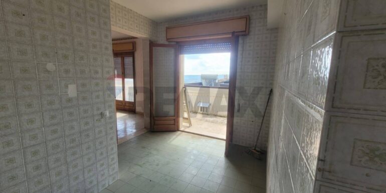 20251013174729-993393-18