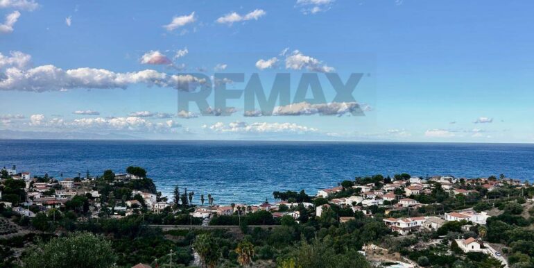 20251013185443-993406-8