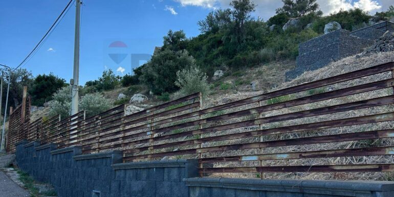 20251013185512-993406-15