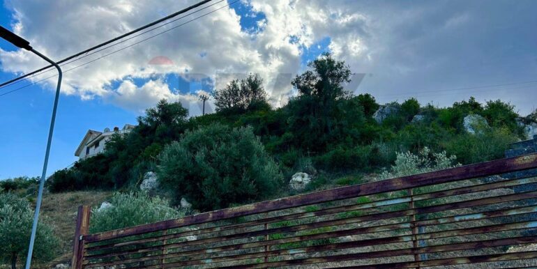 20251013185516-993406-16