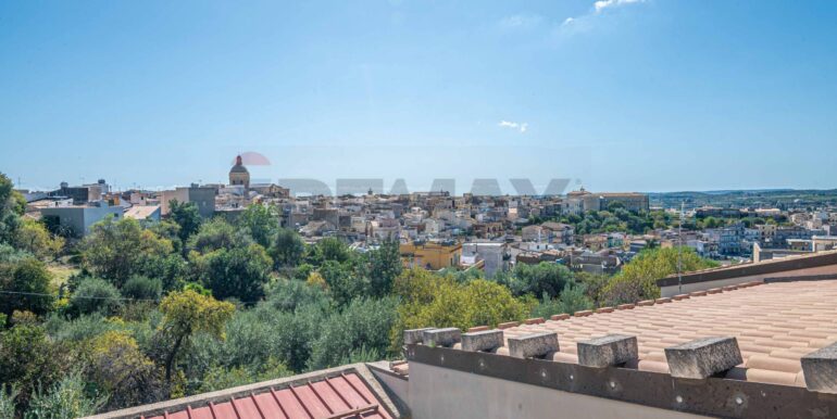 20251013204617-993129-21